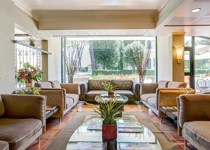 Otel Appia Park 4*