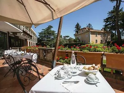 Otel Appia Park 4*